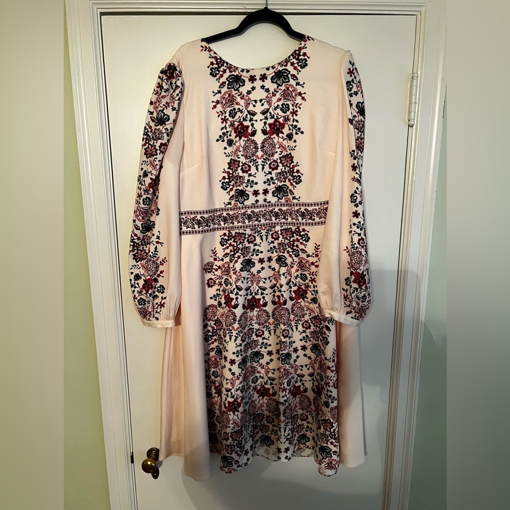 Gal Meets Glam Chloe Dress